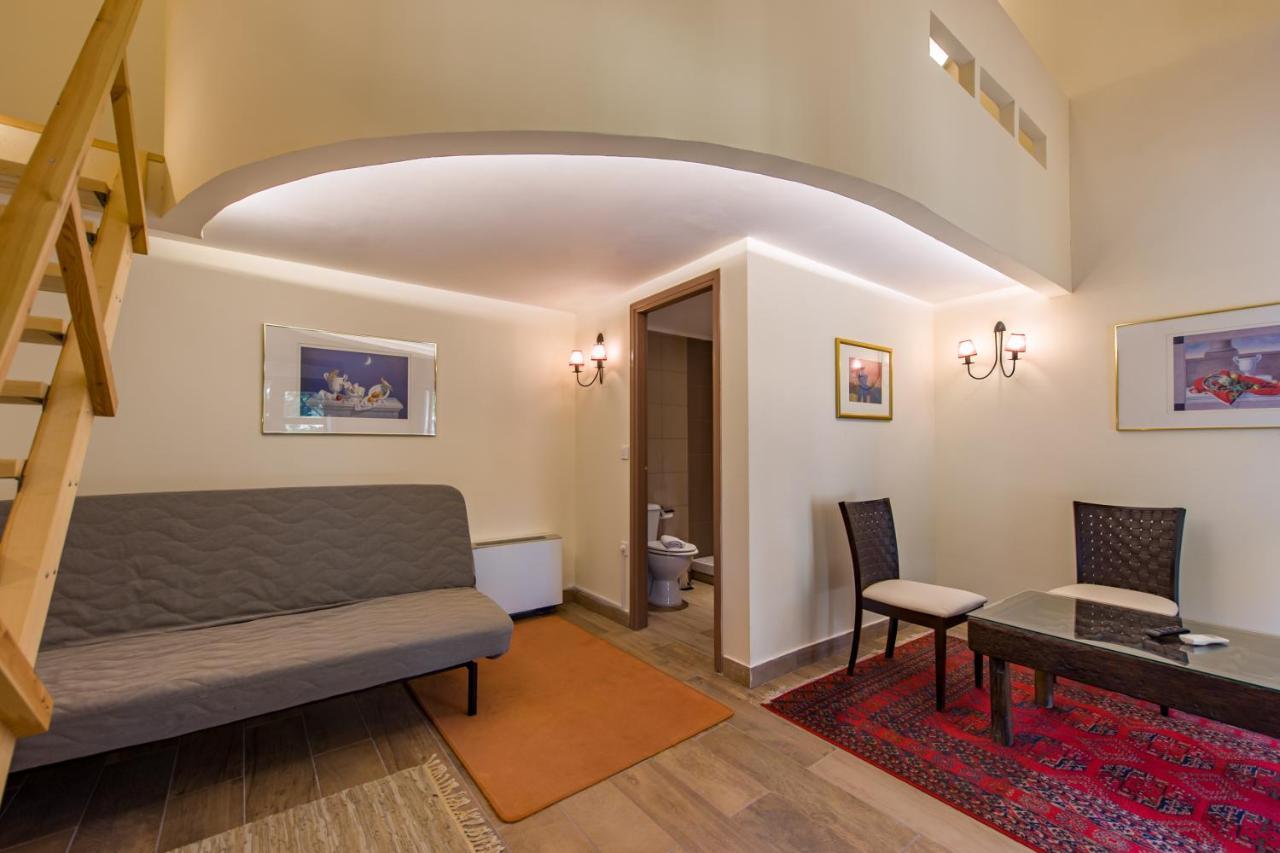 Rocabella Hellinikon Country Hotel Dış mekan fotoğraf